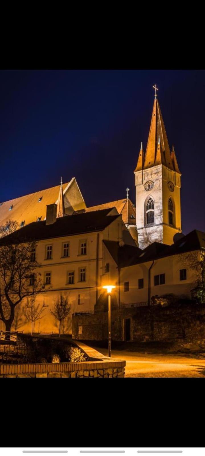 Apartman Pod Hradem Znojmo Exteriör bild