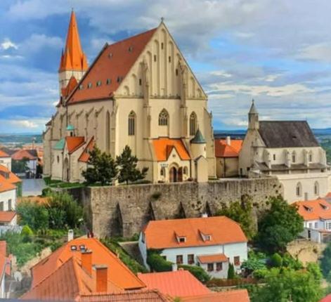 Apartman Pod Hradem Znojmo Exteriör bild