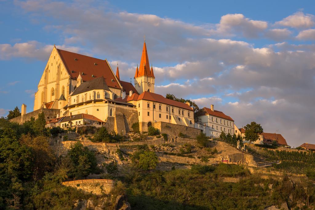 Apartman Pod Hradem Znojmo Exteriör bild